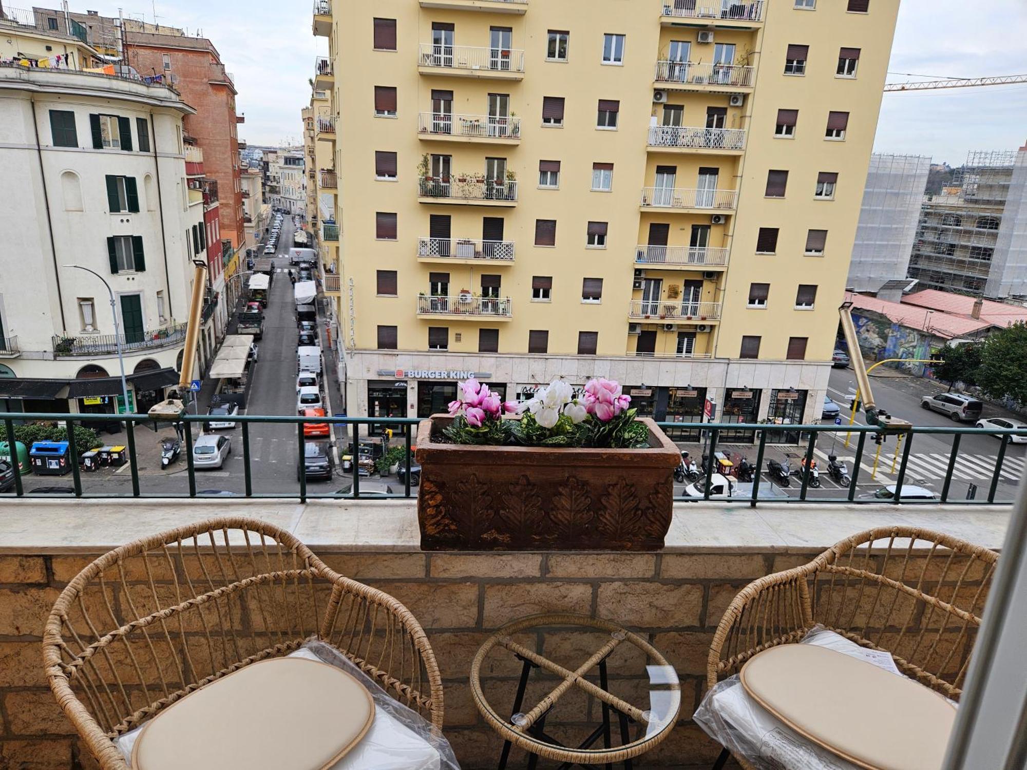 12 V Itali Hotel Rome Exterior photo