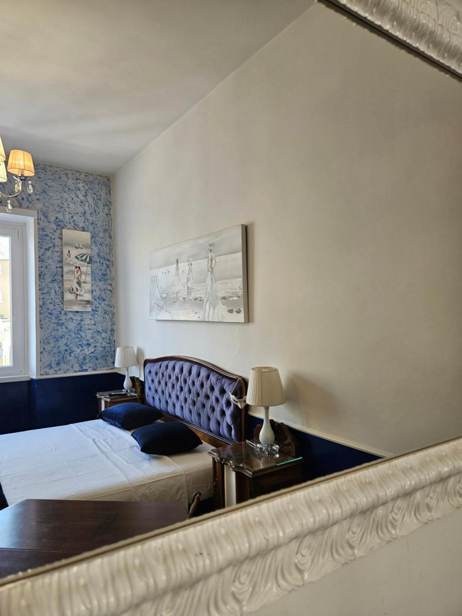 12 V Itali Hotel Rome Exterior photo
